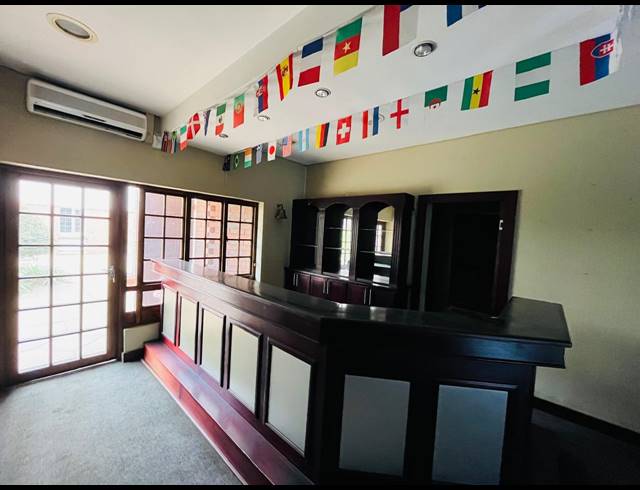 2,000M² OFFICE FOR SALE IN RANDJESPARK